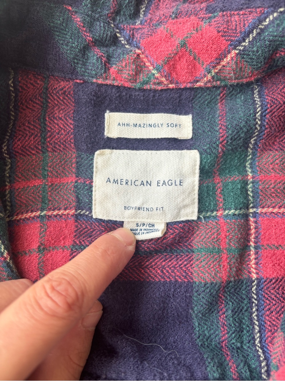 American Eagle Outfitters Plaid Button-Down Shirt - Picture 4 of 4